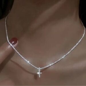 necklace for women, 925 silver plated, elegant shiny NWT